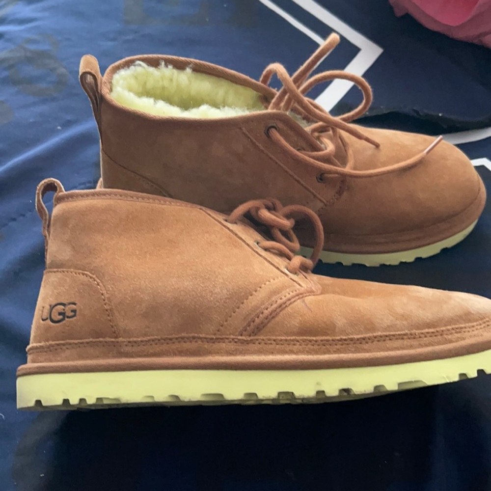 Ugg’s boots 🥾